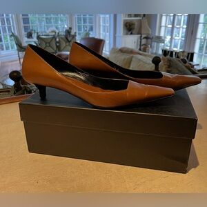 Gucci Caramel Leather Kitten Heel Pumps